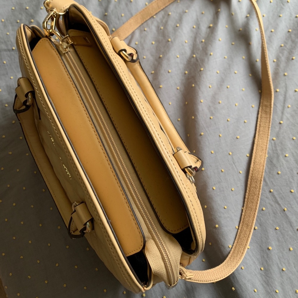 Tan Purse - Picture 3 of 3